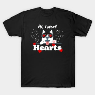 Lovely Husky steal hearts T-Shirt